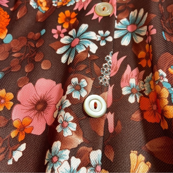 Vintage 1970's Floral Brown Button Up Short Sleeve Women's Shirt Grandmacore - Picture 6 of 9